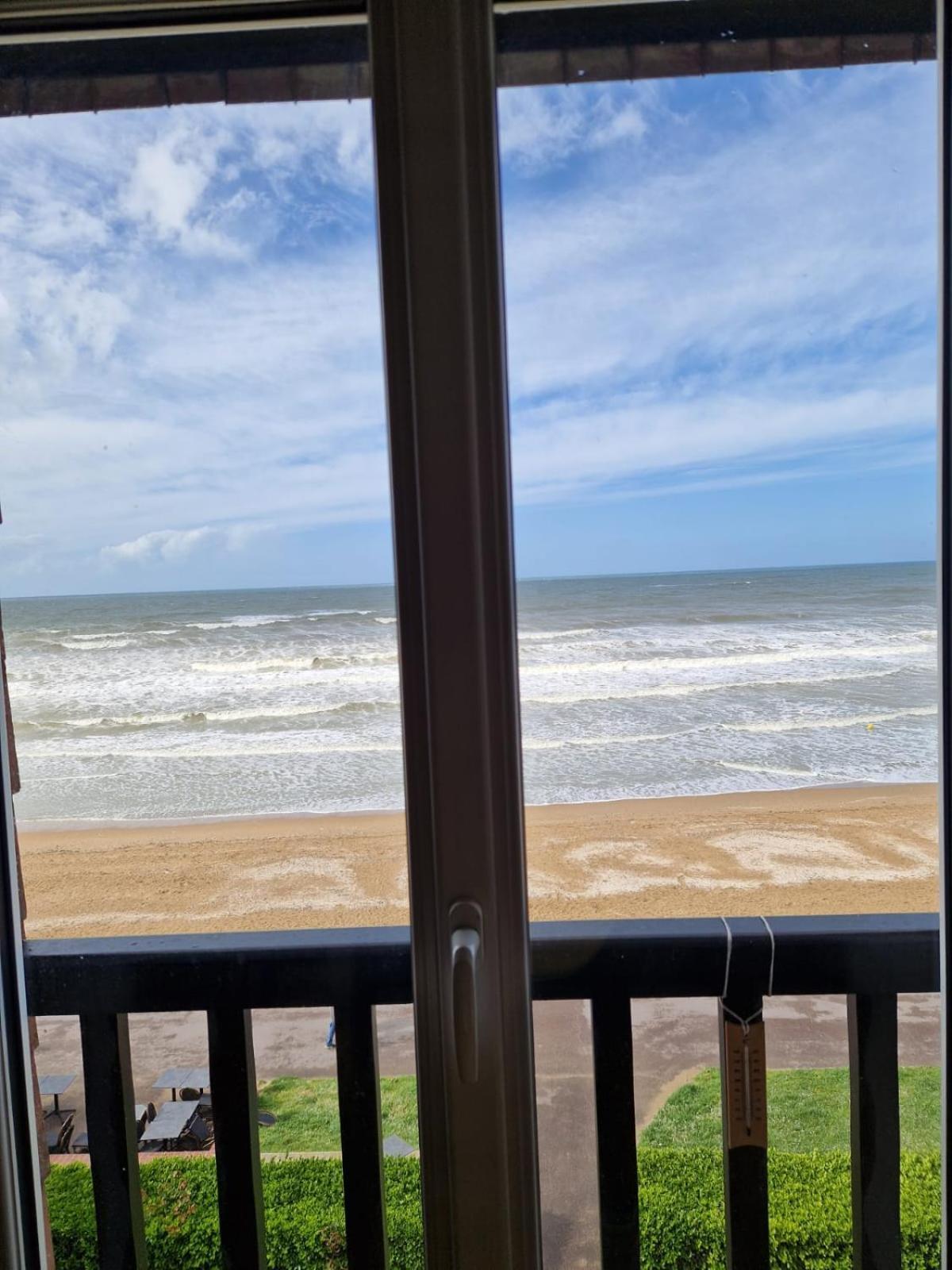 Appartement Vue Mer Cabourg Bagian luar foto